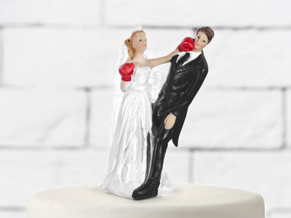 Svatební figurky boxující nevěsta